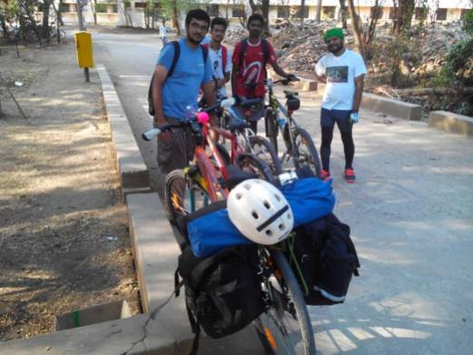 Rakesh and IIT students at the Taramani gate